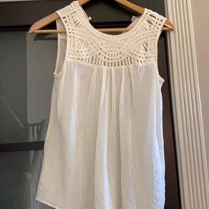 Banana Republic Cream sleeveless blouse